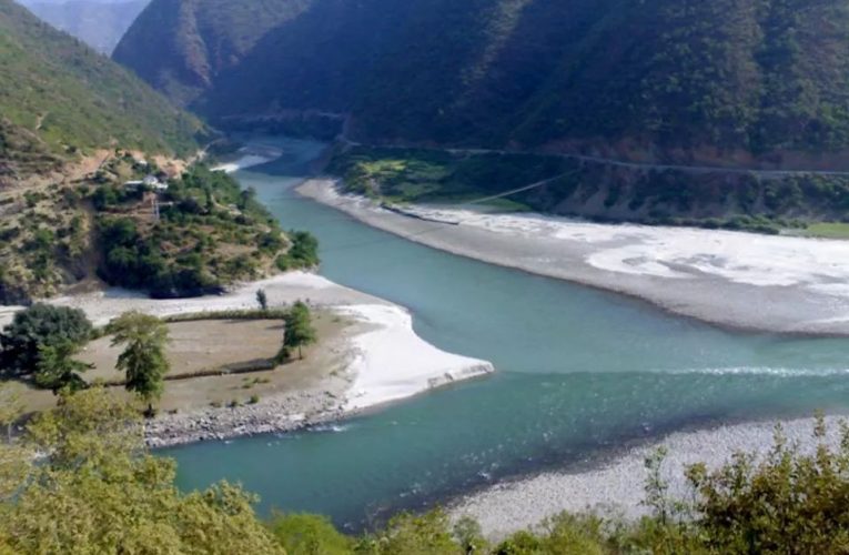 होली खेलेर नुहाउन गएका तीन बालबालिका सुनकोसीमा बेपत्ता