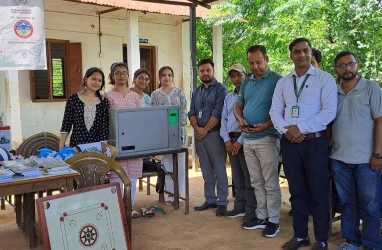 कृषि विकास बैंक र केयूको सहकार्यमा भेण्डिङ मेशिन वितरण