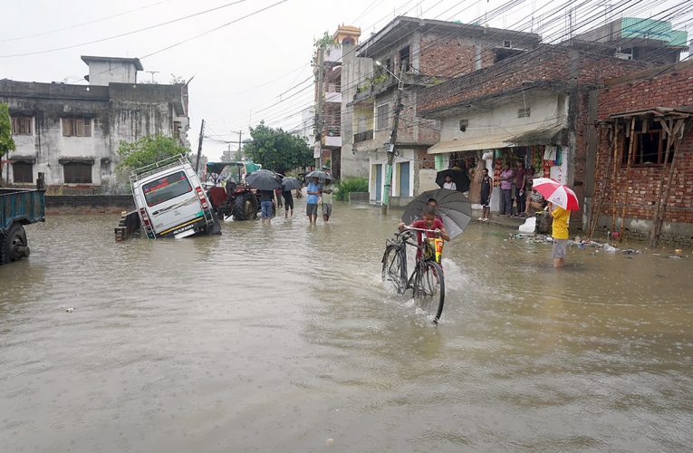 रौतहटमा बाढीबाट ३५५ घर डुवानमा