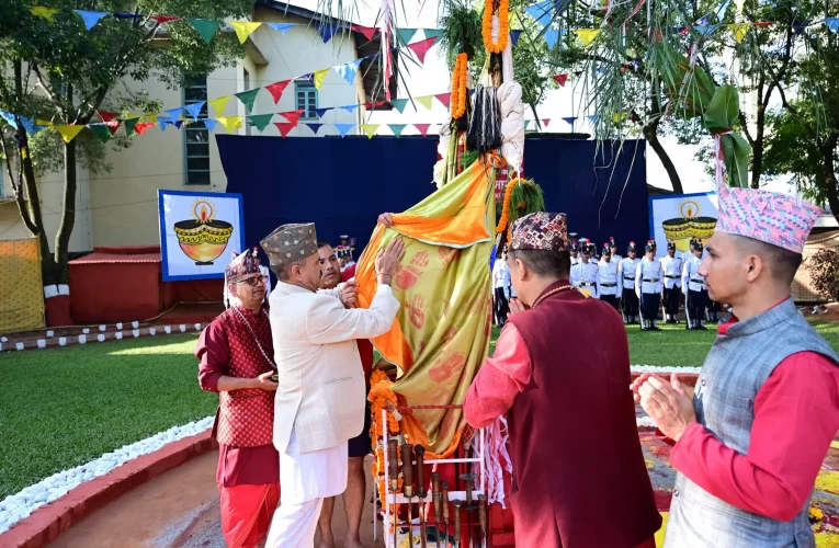 प्रहरी महानिरीक्षक कुँवरले गरे दसैँ मौलो पूजा