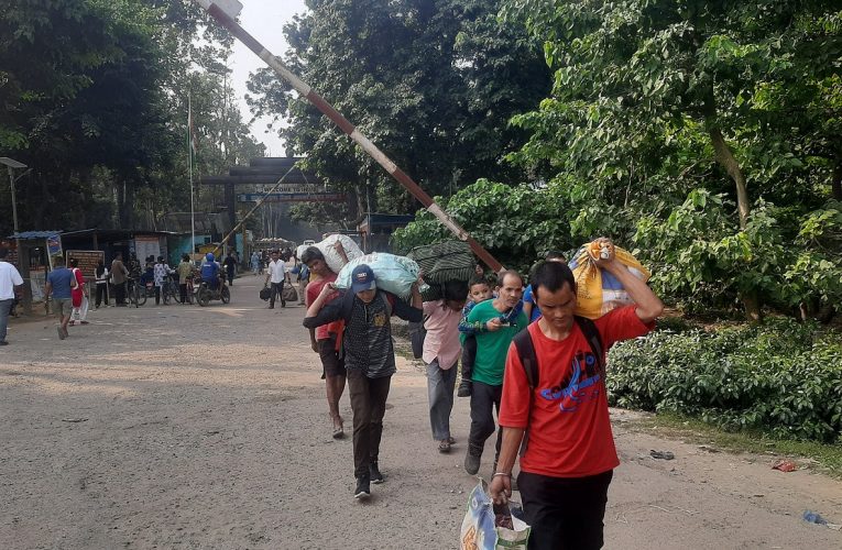 चाडपर्व नजिकिएसँगै रोजगारीका लागि गएकाहरु घर फर्कन थाले