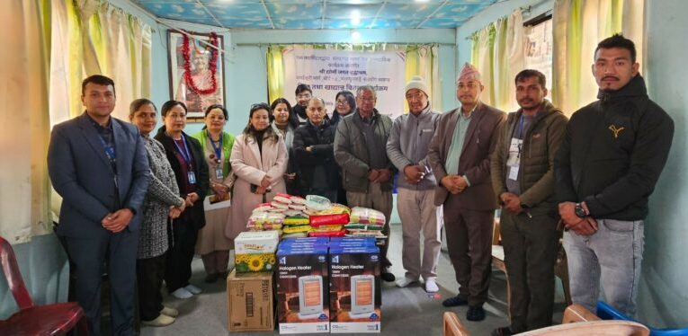 माछापुच्छ्रे क्यापिटलद्वारा वार्षिकोत्सवमा वृद्धाश्रमलाई हिटर र खाद्यान्न प्रदान