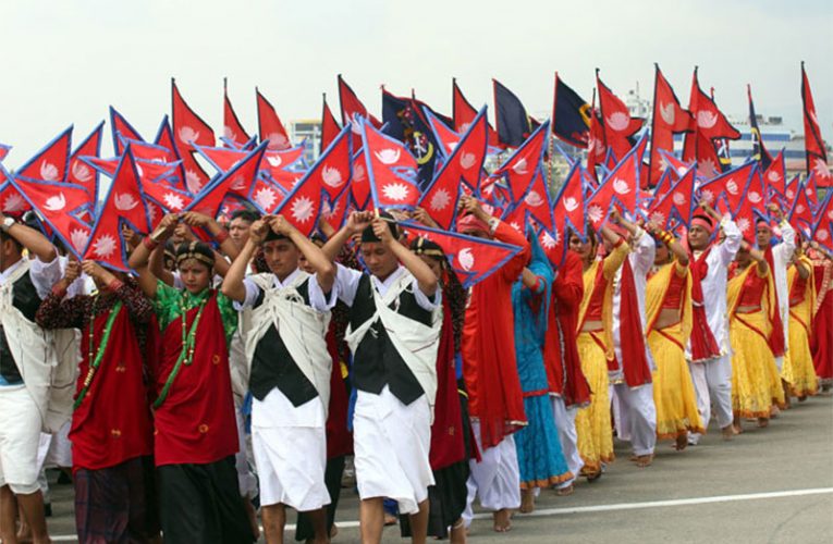 आज प्रजातन्त्र दिवस विभिन्न कार्यक्रम गरी मनाइँदै