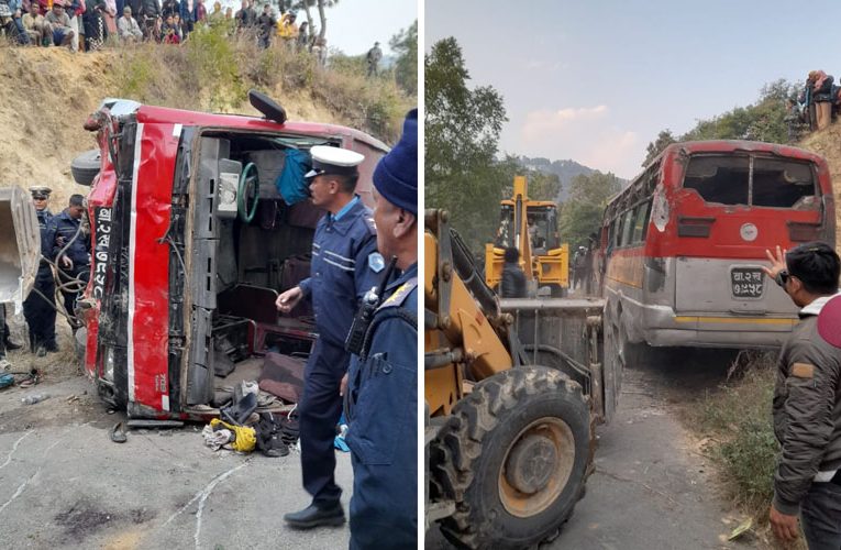 शंखरापुर स्कुल बस दुर्घटनामा ३ जनाको मृत्यु, ४० घाइते