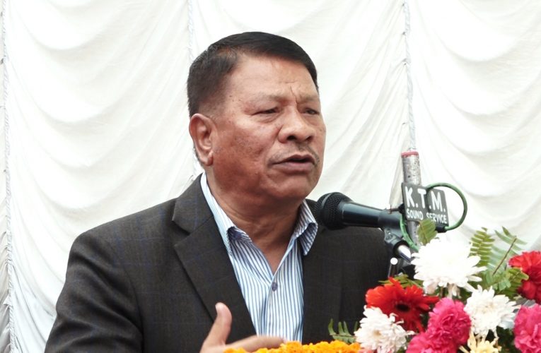 बज्रयान महाविहारका दाताहरूलाई उपप्रधानमन्त्री सिंहद्वारा सम्मान