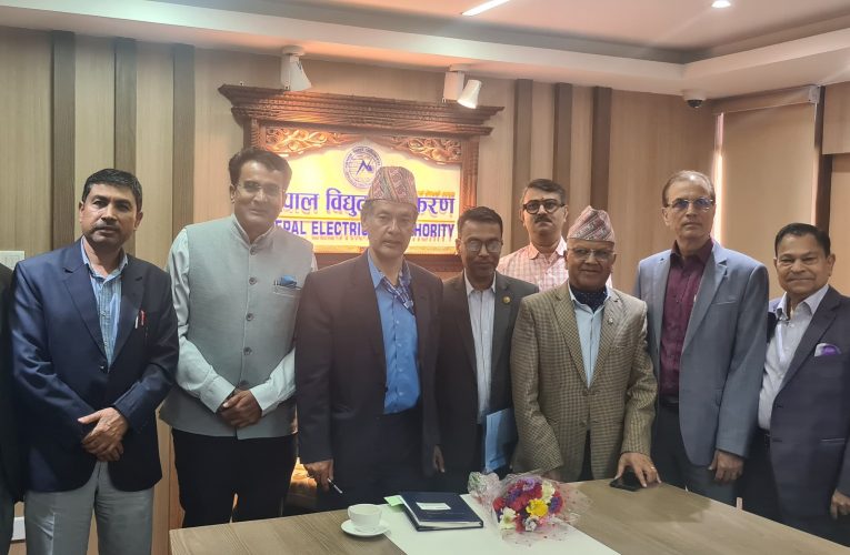 डेडिकेटेड तथा ट्रंकलाइनको बक्यौता उठाउन शाक्यले गरे उद्योगीसँग छलफल