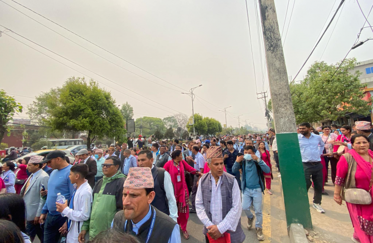 शिक्षक महासंघ वार्ताबाट टाढा