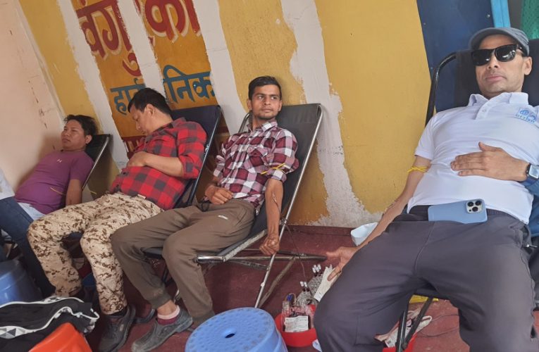 आयाम साकोस र बासुकी बचत समुहको संयुक्त आयोजनामा रक्तदान