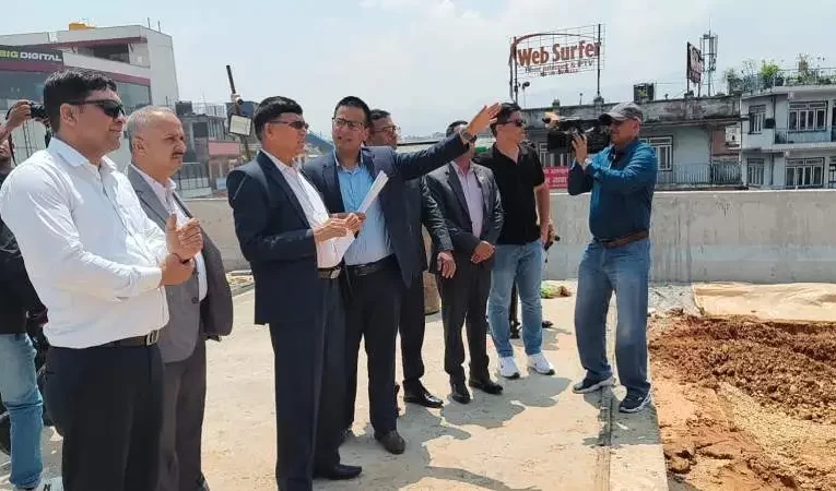 ग्वार्कोमा निर्माणाधीन फ्लाईओभर यही जेठ अन्त्यसम्ममा सम्पन्न हुने