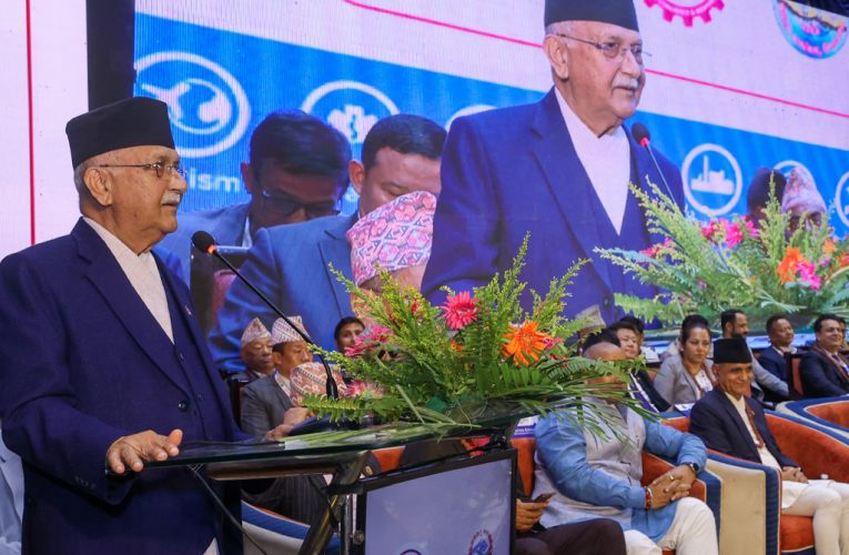 प्रधानमन्त्रीद्वारा कोशी लगानी सम्मेलन २०८२ को उद्घाटन