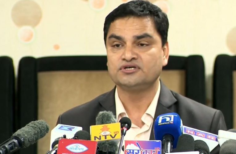 स्वास्थ्य संस्था सञ्चालन मापदण्ड परिमार्जन गर्ने मन्त्री पौडेलको तयारी