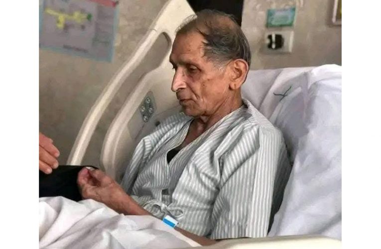 मोहन वैद्यको १० दिनदेखि आईसीयूमा राखेर उपचार