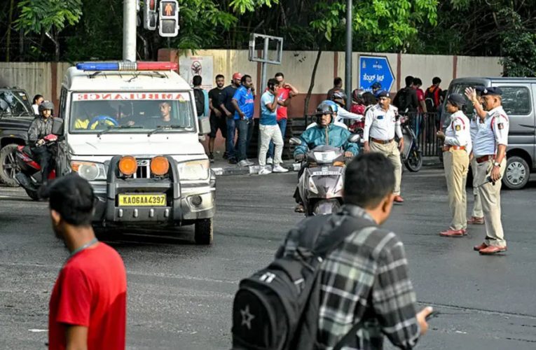आरसीबीको जितमा खुसी मनाउने क्रममा भागदौडमा कम्तीमा १० को मृत्यु