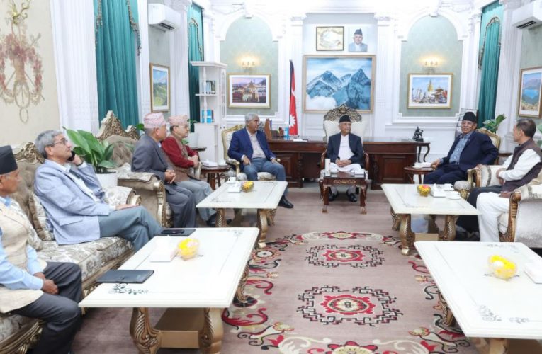 शीर्ष नेताहरूबीच संसद्को गतिरोध हल गर्ने विषयमा छलफल