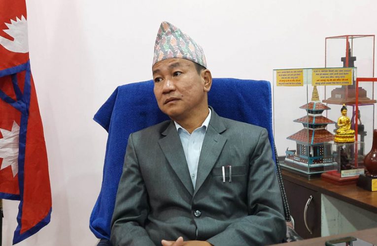 धराने जनतालाई बीमाबाट वञ्चित नगर्न मेयर साम्पाङको आग्रह