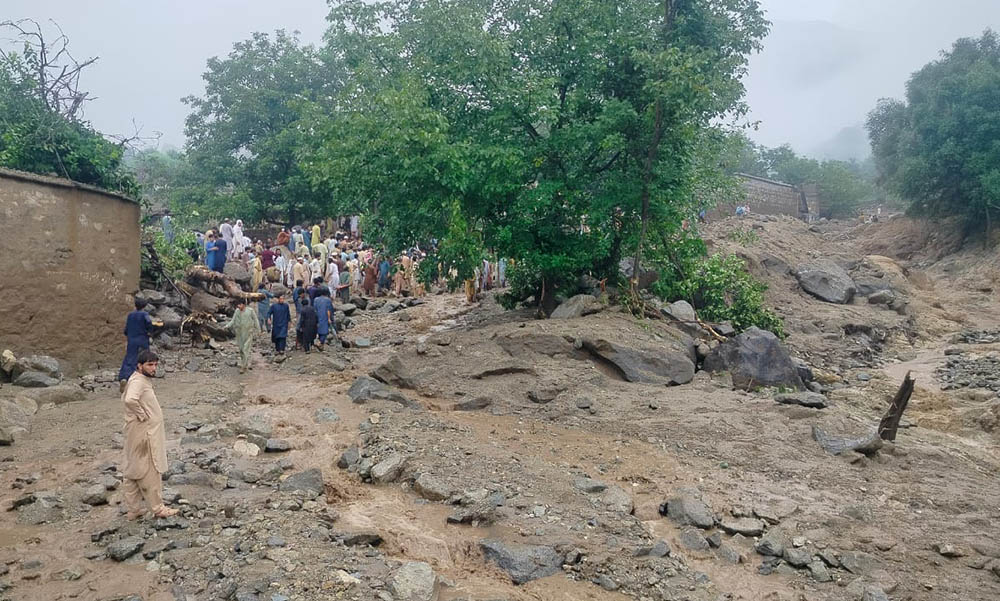 पाकिस्तानमा बाढीमा मृत्यु हुनेको संख्या ३५० बढी