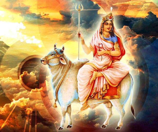 नवरात्रको पहिलो दिन माता शैलपुत्रीको पूजा गरिँदै
