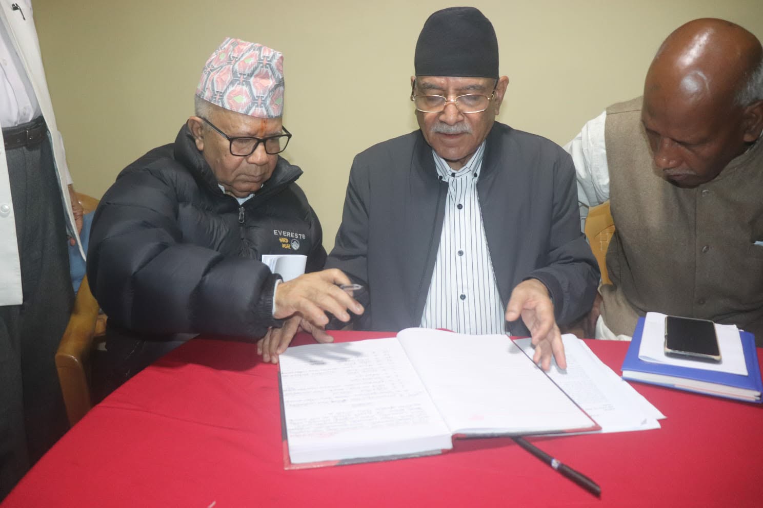 माओवादी र एकीकृत समाजवादीसहितका दलबीच एकताको सहमति