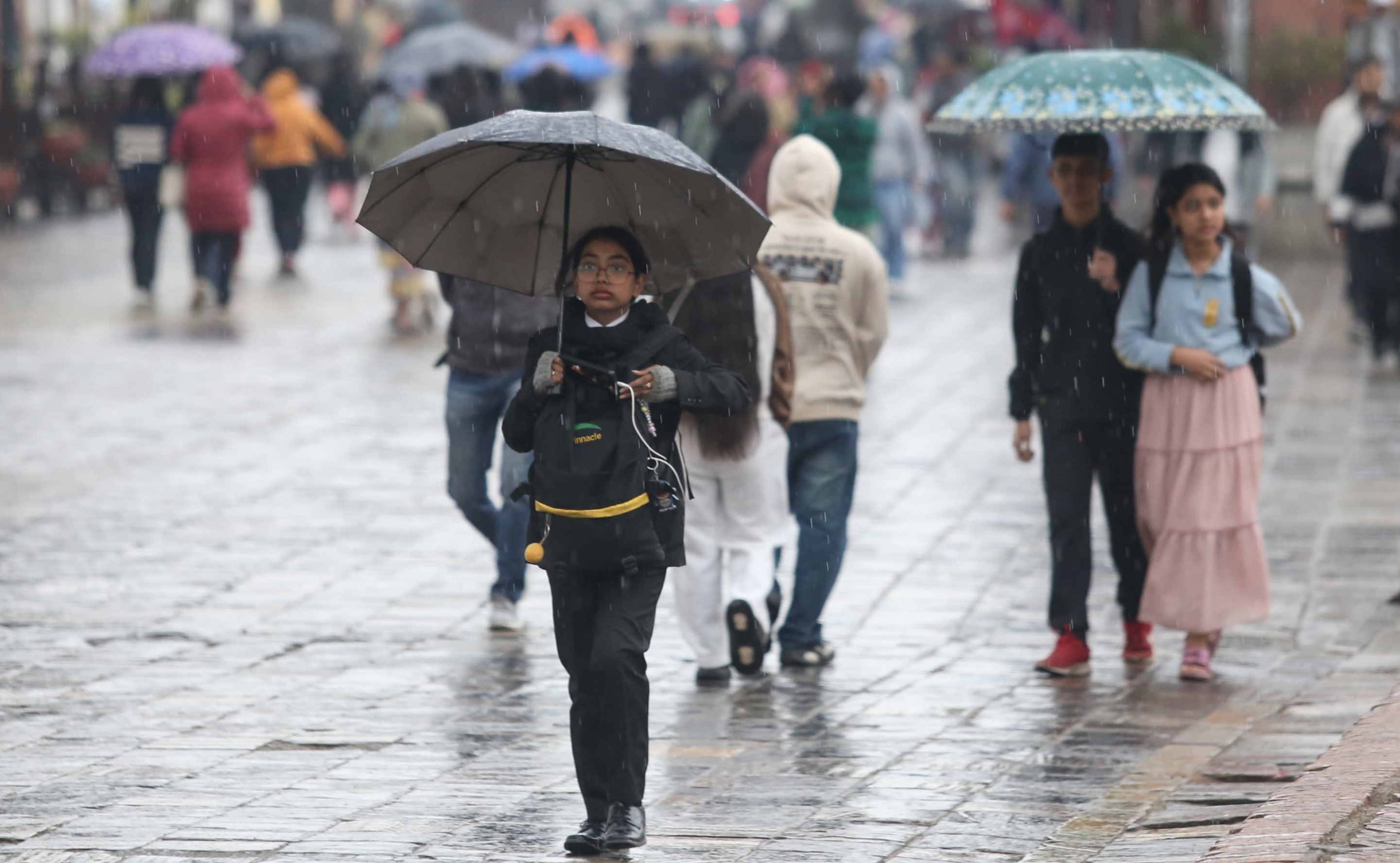 चट्याङसहित वर्षा र हिमपातको सम्भावना