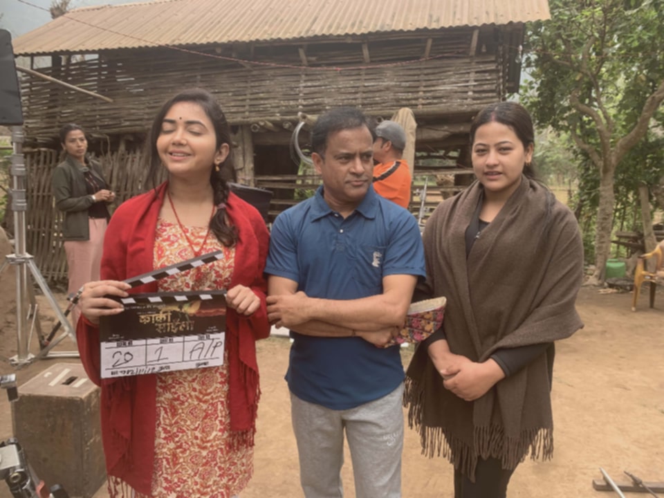 मान्शी र प्रियनासँग रोमान्स गर्दै जितु