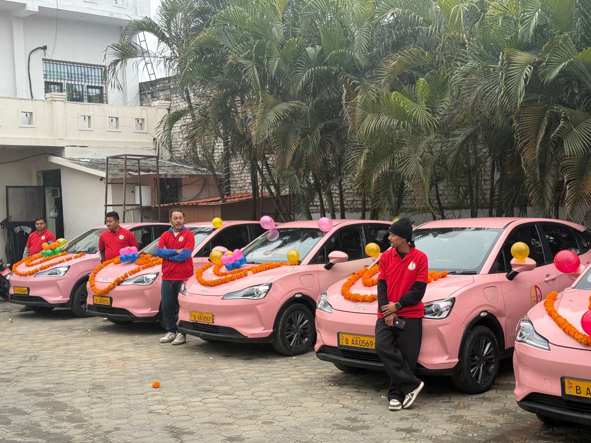 नेपालगञ्जमा विद्युतीय ट्याक्सी ‘ई–ड्राइभ नेपाल’को सेवा शुभारम्भ