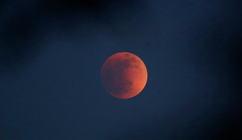 आज चन्द्रग्रहण लाग्दै, नेपालबाट १ घण्टा देखिने