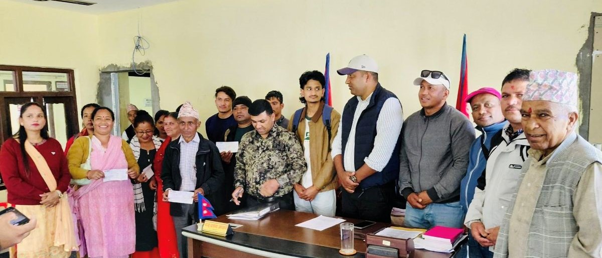 विदेश पलायन रोक्न जलजला गाउँपालिकाले उद्यमीलाई बिनाधितो ऋण उपलब्ध