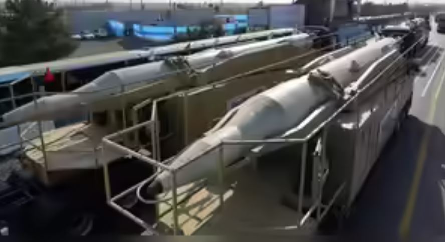 इरानले इजरायलमाथि प्रहार गर्‍यो ‘ब्यालिस्टिक मिसाइल’