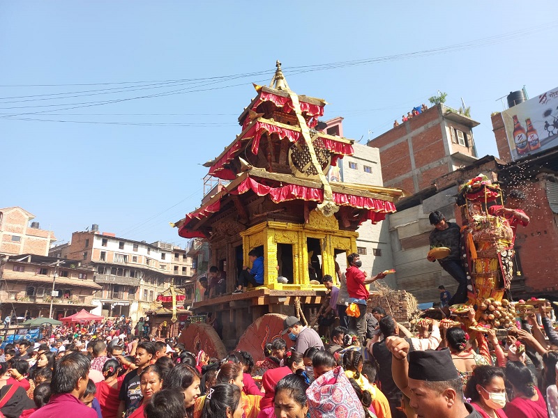 भक्तपुर थिमिमा आज बिस्केट जात्रा,विभिन्न जिल्लाबाट हजारौंको घुइँचो