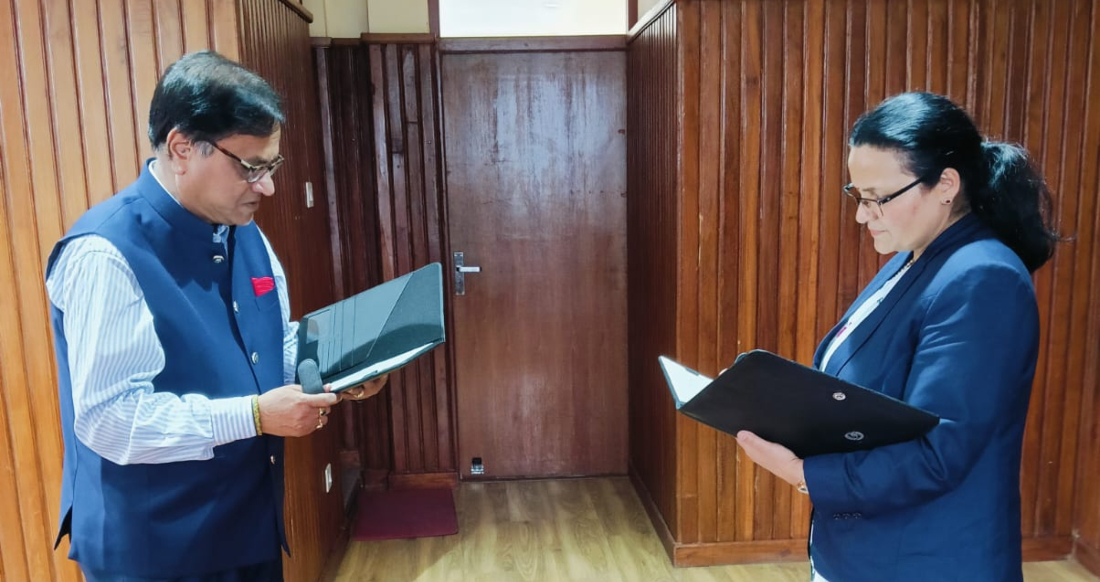 हिमालयन लाइफका नवनियुक्त अध्यक्ष बजाजले लिए पद तथा गोपनीयताको शपथ