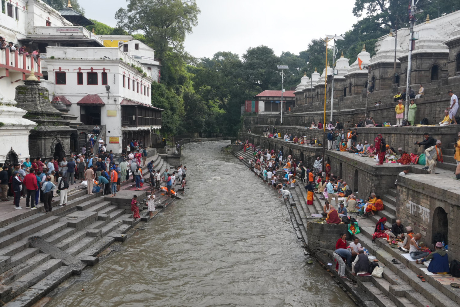 पशुपतिमा साउने सोमबारको तयारी, सफाइ अभियान सुरु