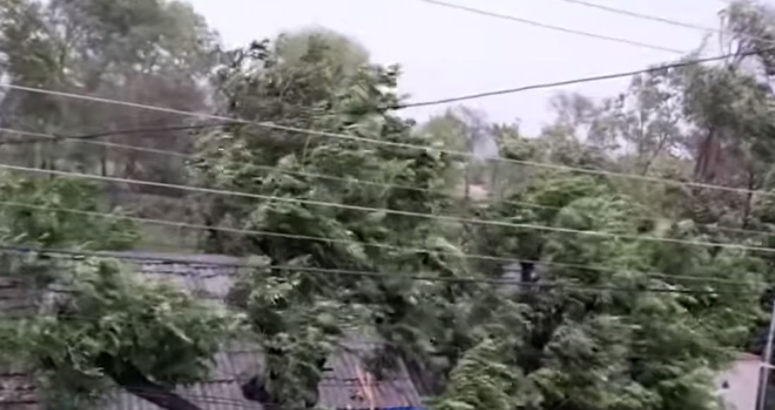 लुम्बिनी र सुदूरपश्चिममा वर्षासहित हावाहुरी, सतर्कता अपनाउन आग्रह