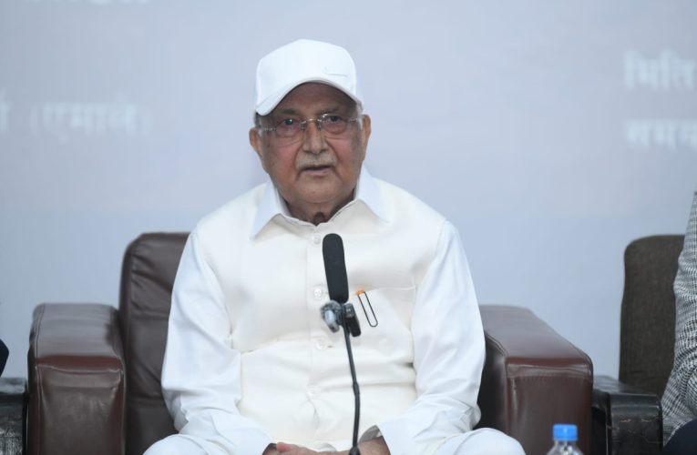 पार्वतीले सराप दिएपछि देवता जन्मिन छाडे, अहिले नक्कली भगवान् जन्मिएर हैरान छ – अध्यक्ष ओली